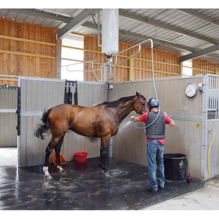 Support de douche mural pivotant