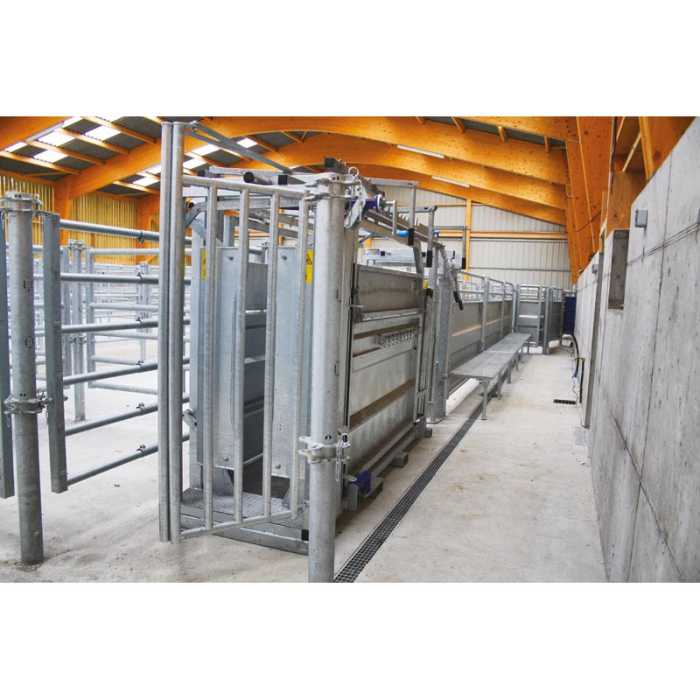 Cage de contention LVM - Panneaux tôlés - Parois largeur variable - Panneaux latéraux tôlés