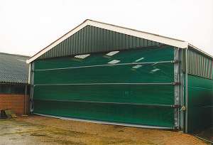 Photo de Maxidoor hauteur 4,10 m, largeur 15,20 m